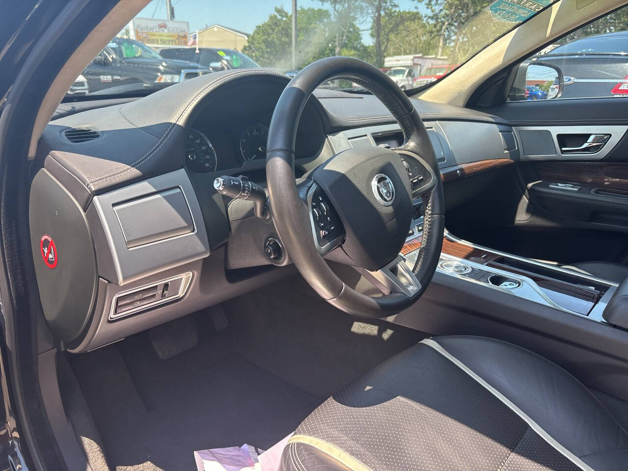 Used 2012 Jaguar XF Portfolio RWD image 14