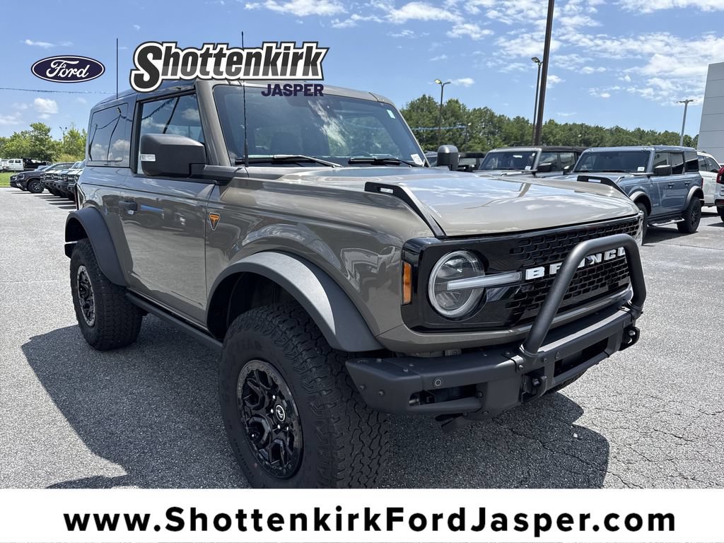 Used 2025 Ford Bronco Badlands AWD/4WD image 1