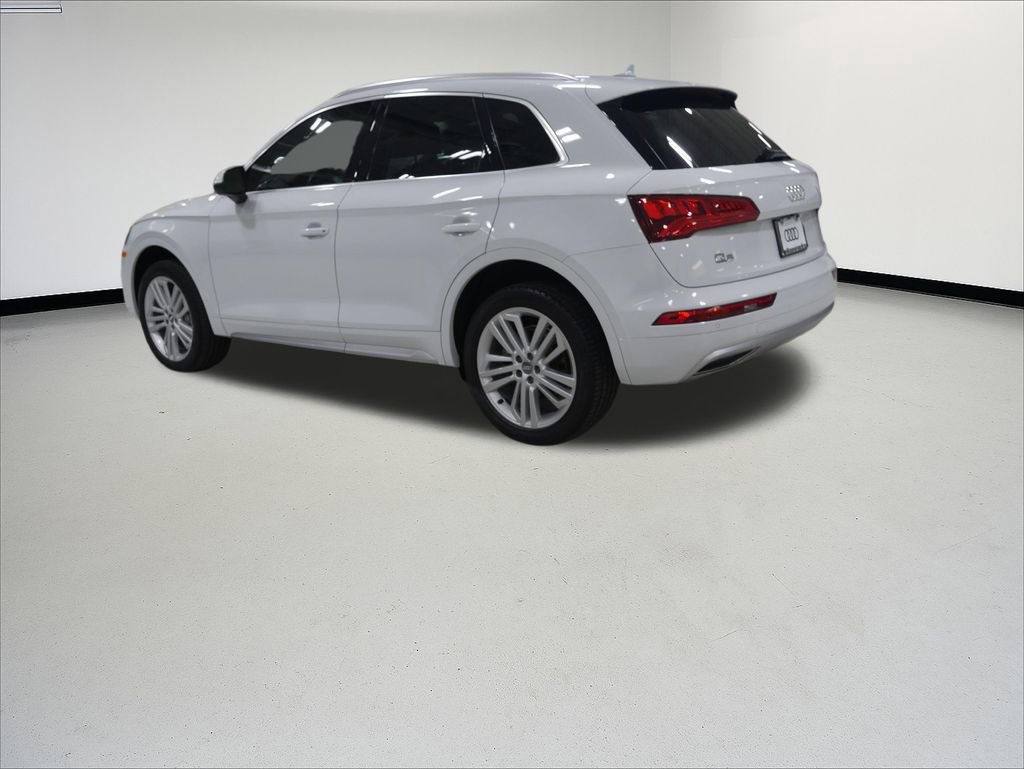 Used 2020 Audi Q5 2.0T Premium Plus w/ Premium Plus Package image 3