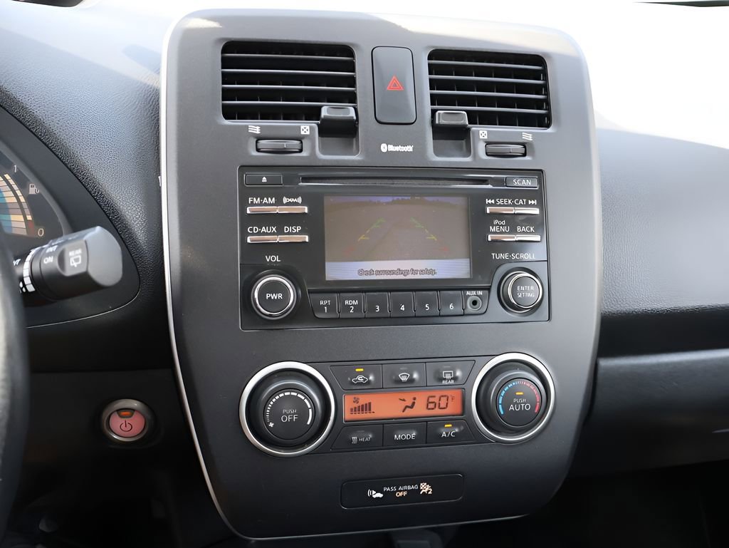 Used 2015 Nissan Leaf S FWD image 22
