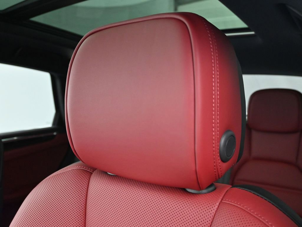 New 2026 Porsche Macan S image 20