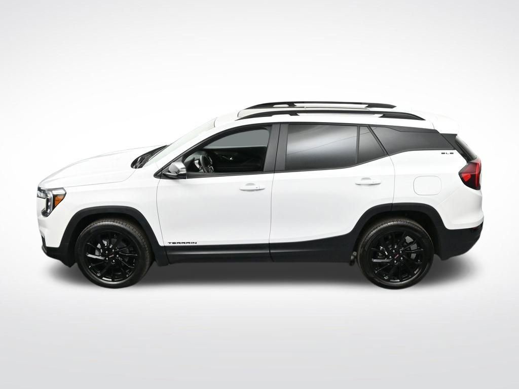 Used 2023 GMC Terrain SLE w/ Driver Convenience Package AWD/4WD image 17