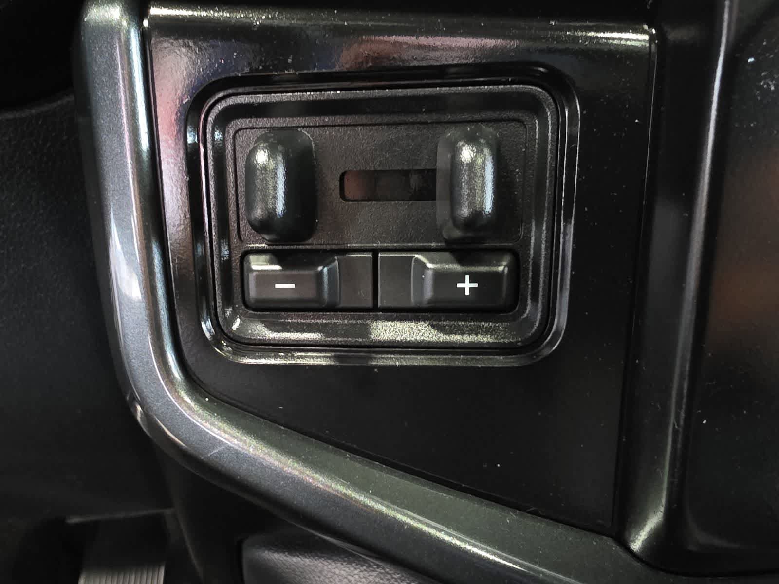 Used 2023 Ford Expedition Limited AWD/4WD image 31