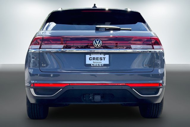 Used 2024 Volkswagen Atlas Cross Sport SE w/ Black Wheel Package AWD/4WD image 3