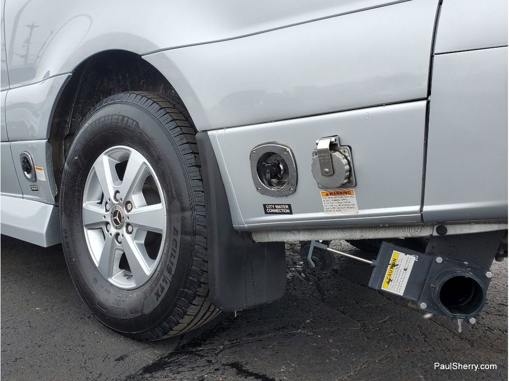 Used 2021 Mercedes-Benz Sprinter 2500 image 30