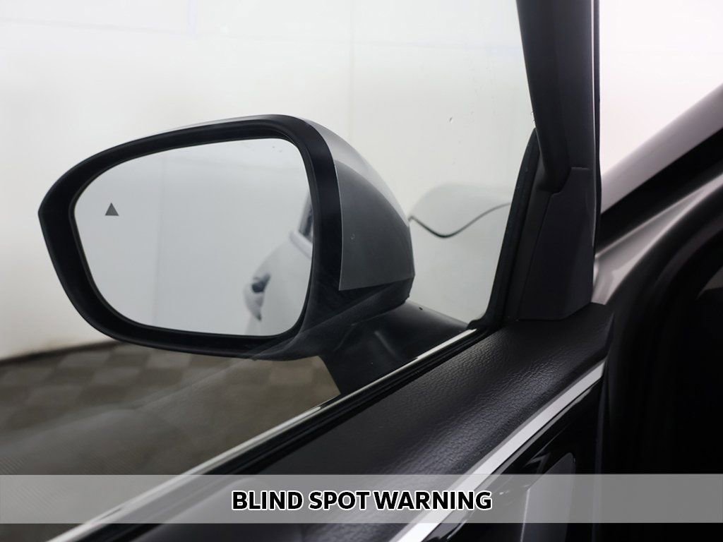 New 2026 Mitsubishi Outlander SE image 7