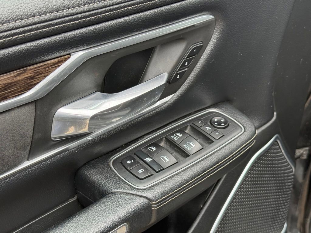 Used 2020 RAM 1500 Laramie AWD/4WD image 13