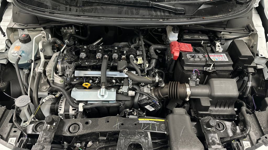 New 2025 Nissan Versa SR w/ Trunk Package image 11