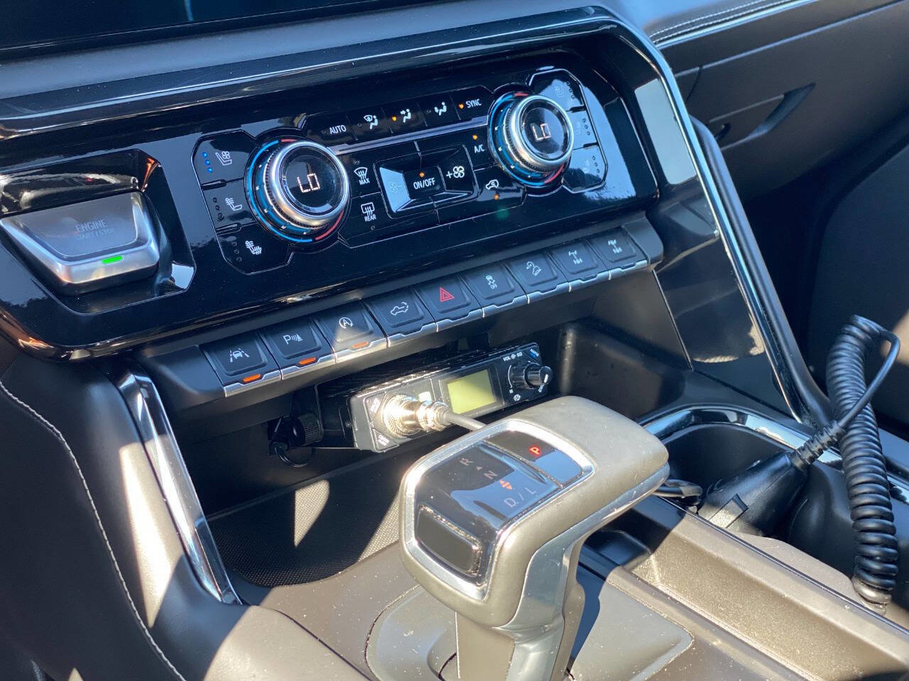 Used 2023 GMC Sierra 1500 AT4X image 12