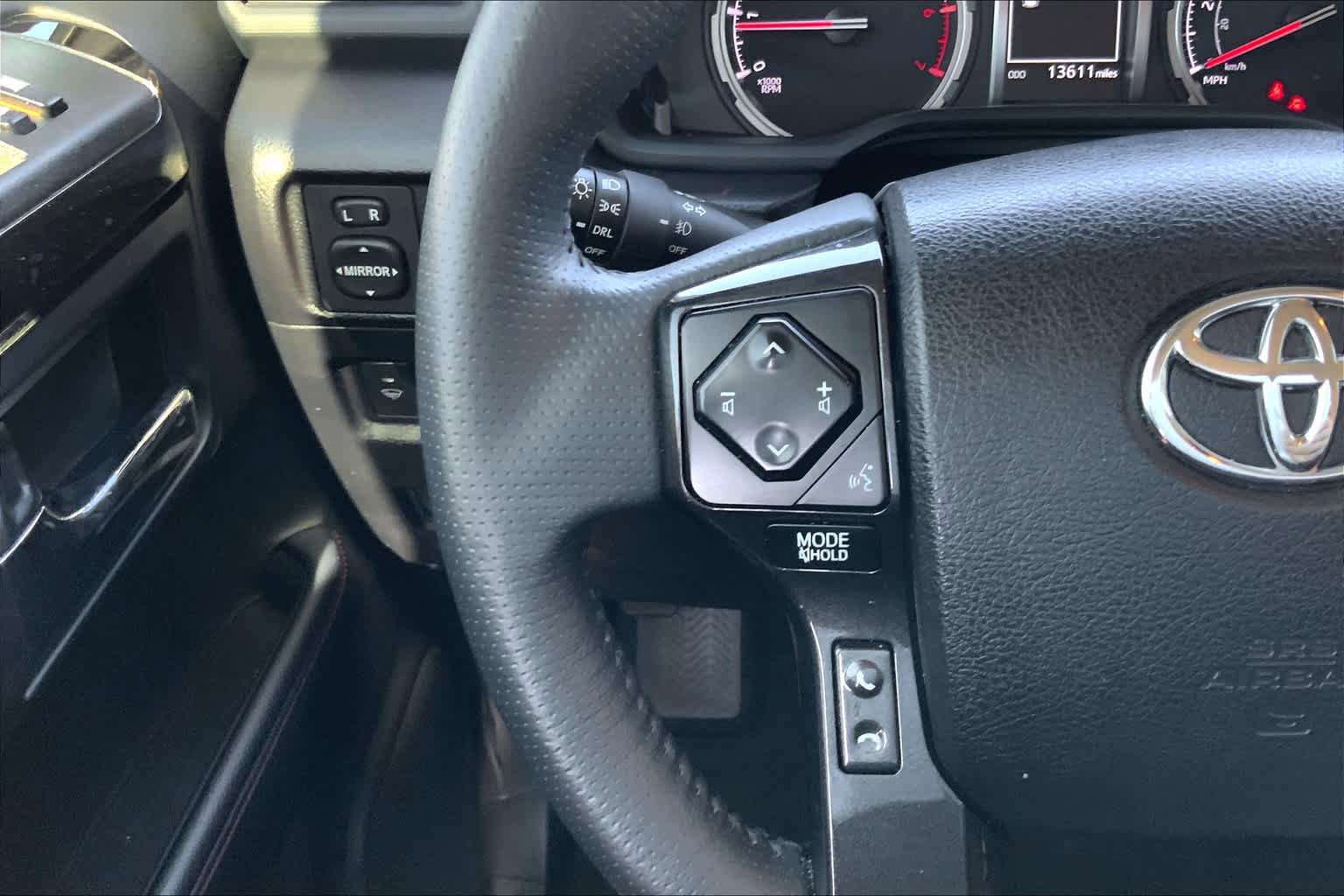 Used 2021 Toyota 4Runner TRD Off-Road Premium AWD/4WD image 24