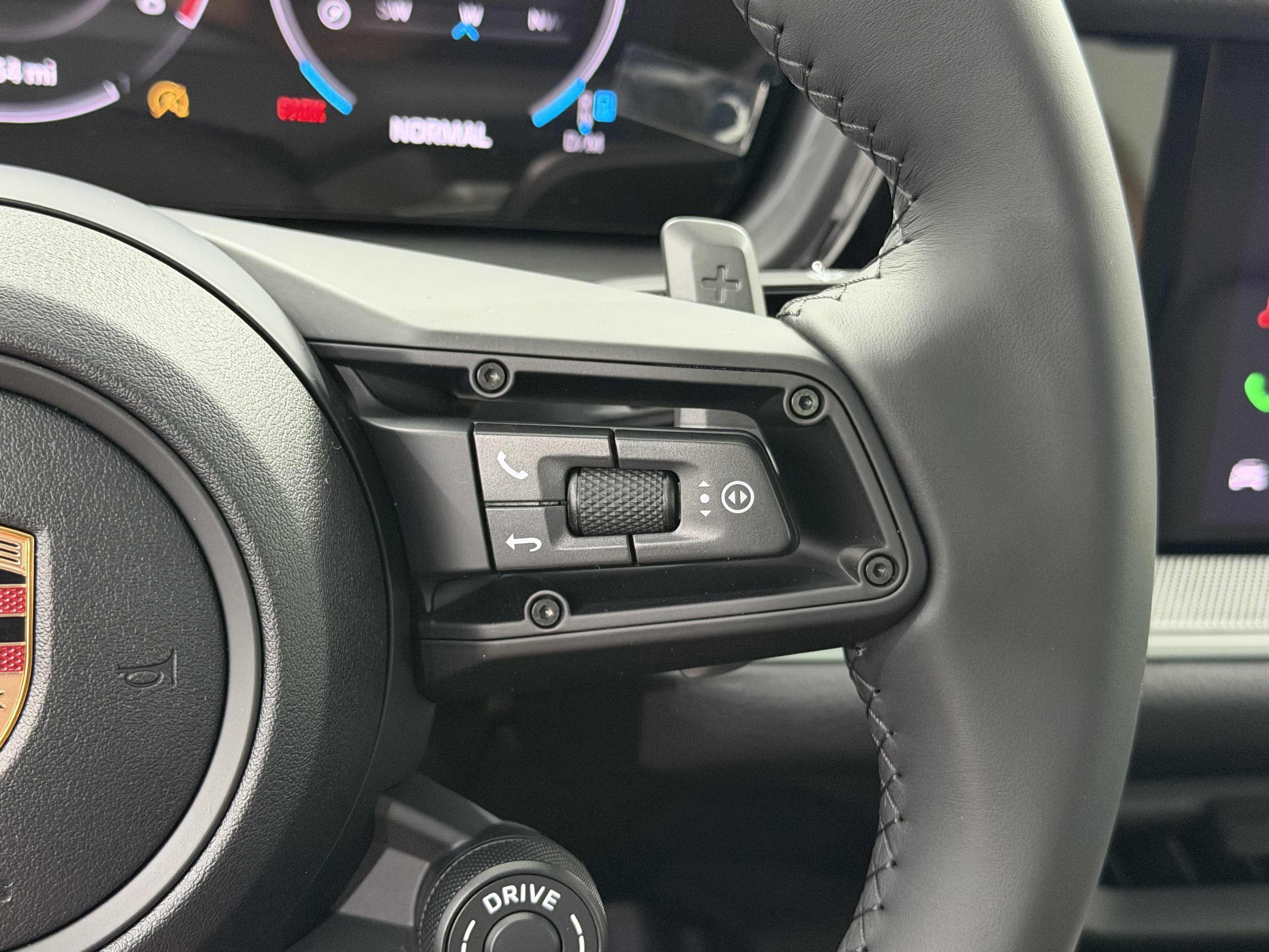 New 2026 Porsche Cayenne S image 48