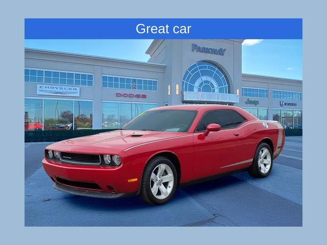 Used 2013 Dodge Challenger SXT image 1