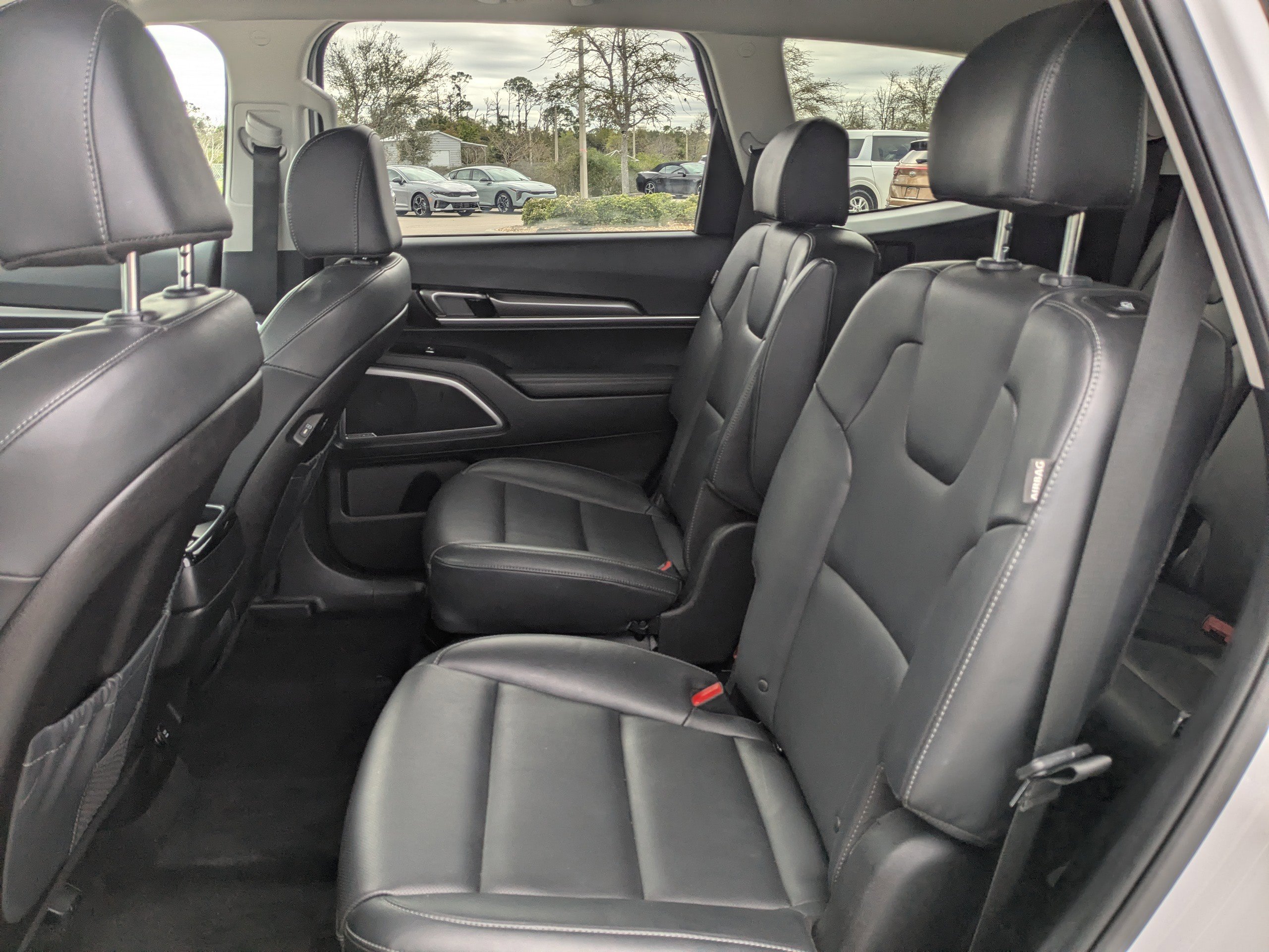Certified 2025 Kia Telluride S image 17