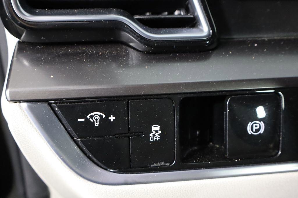 Used 2025 Kia Sportage EX image 22