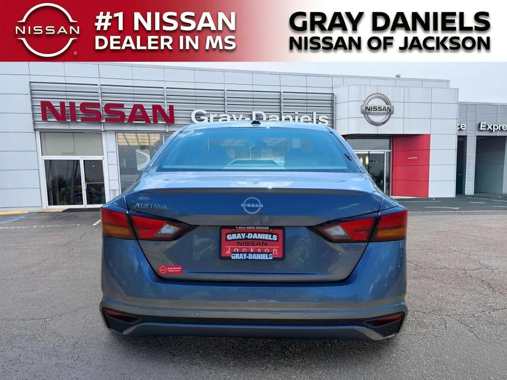 New 2026 Nissan Altima 2.5 SV FWD image 6