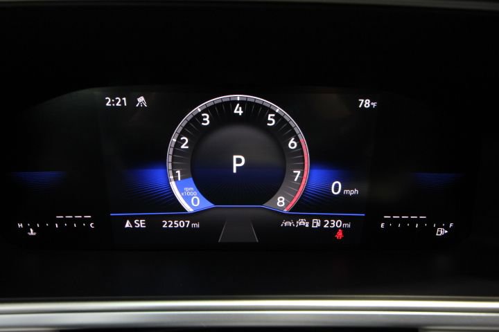 Used 2025 Volkswagen Taos SE AWD/4WD image 16