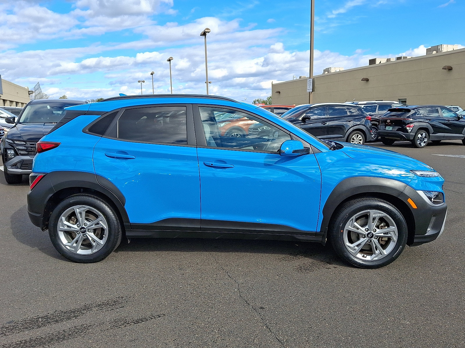 Certified 2023 Hyundai Kona SEL image 7