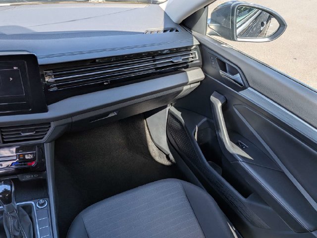 Used 2025 Volkswagen Jetta S FWD image 18