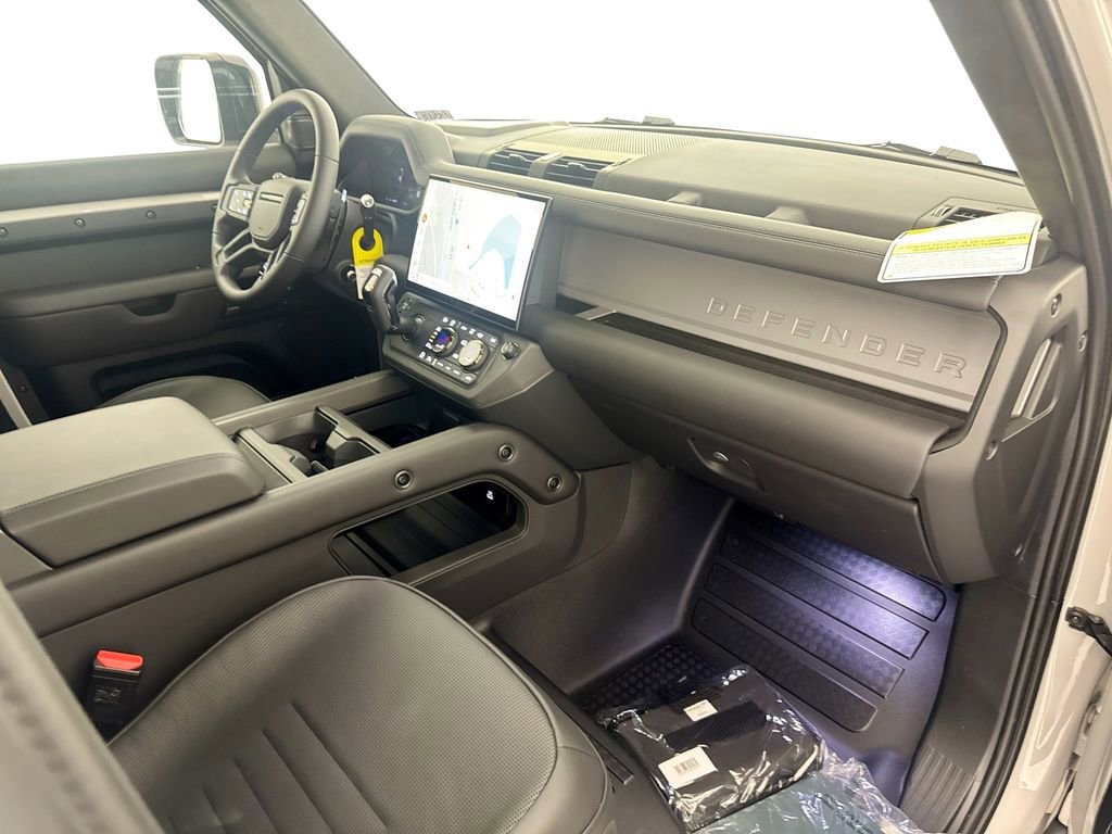 New 2026 Land Rover Defender 110 OCTA image 29
