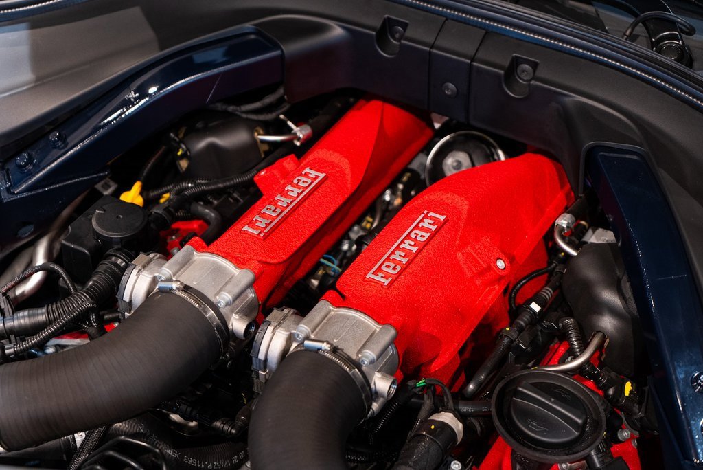 Certified 2022 Ferrari Roma image 18