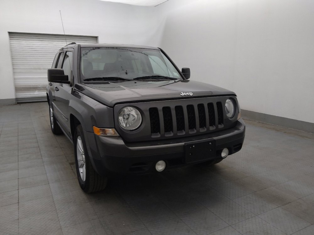 Used 2016 Jeep Patriot Sport w/ Power Value Group FWD image 13