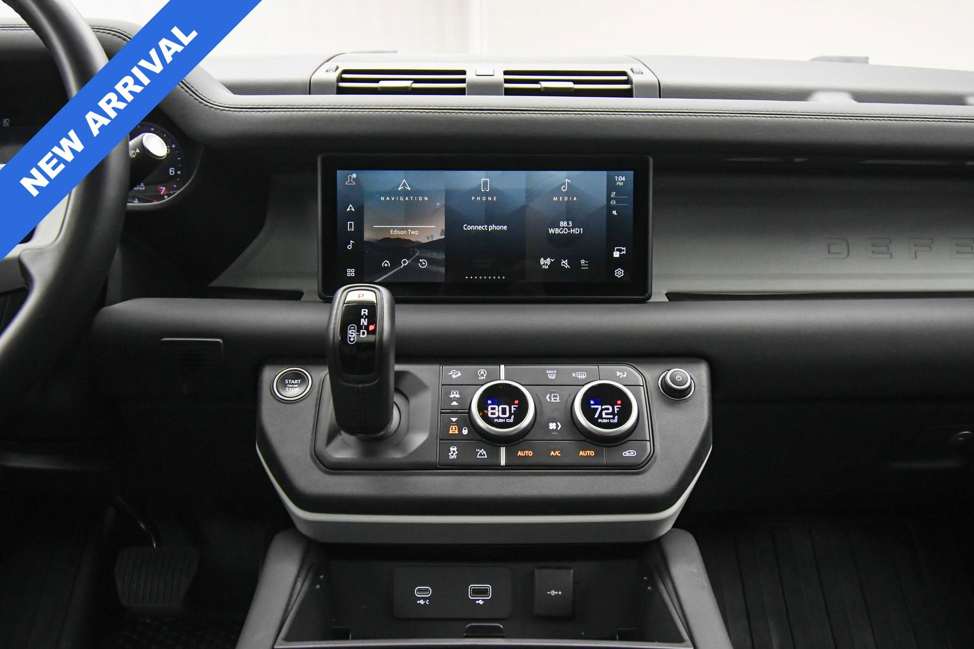 Used 2024 Land Rover Defender 110 S image 37