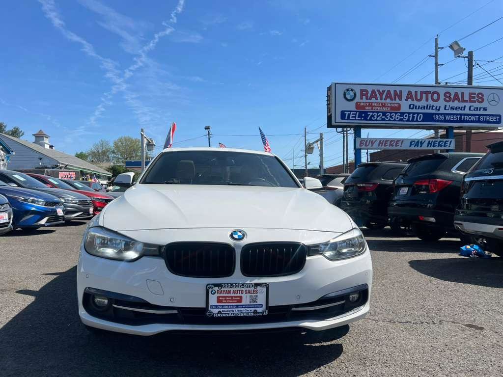 Used 2017 BMW 330i Sedan image 3