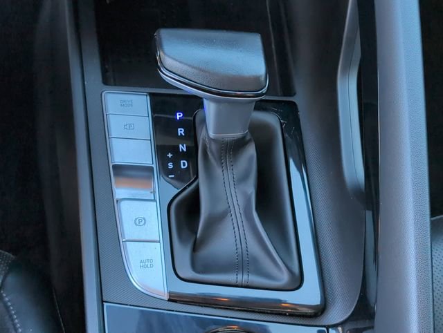 Used 2022 Hyundai Elantra Limited w/ Cargo Package image 21