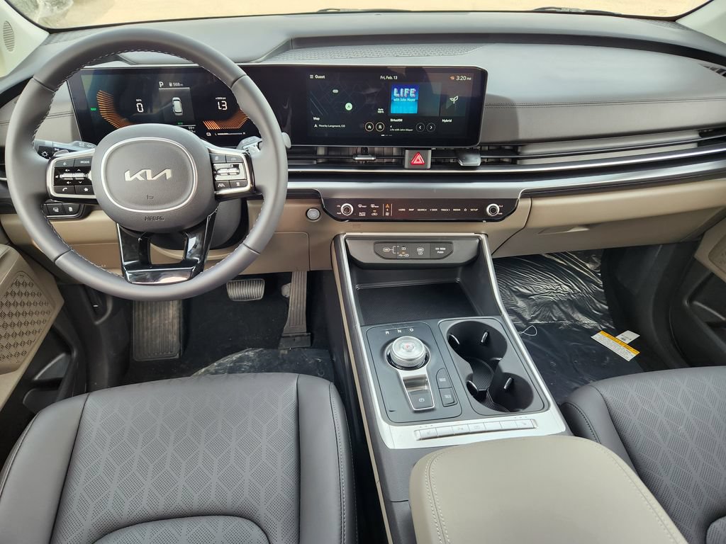 New 2026 Kia Carnival LXS FWD image 11