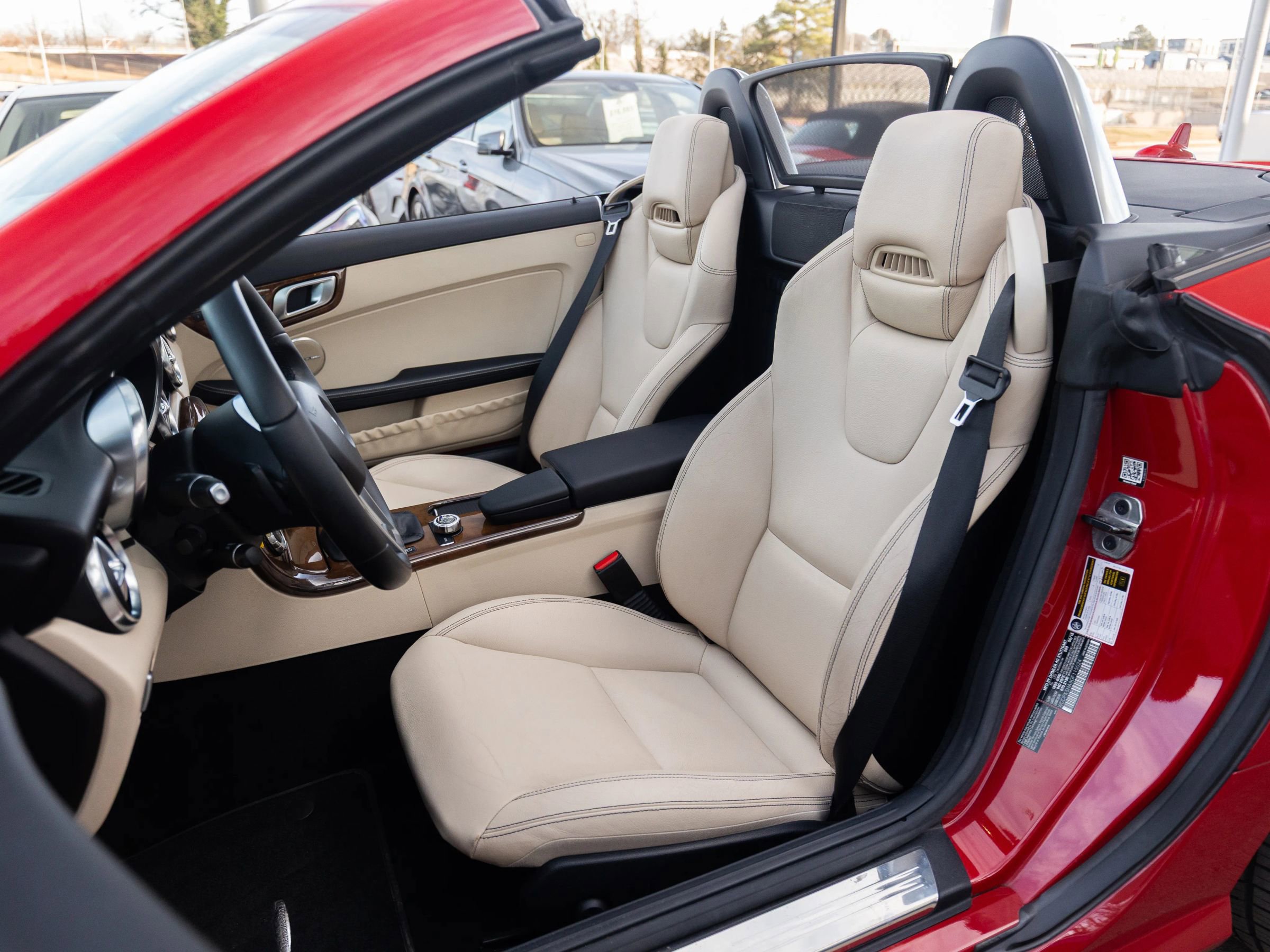 Used 2016 Mercedes-Benz SLK 350 image 18