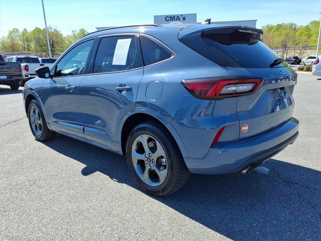 Used 2024 Ford Escape ST-Line image 6