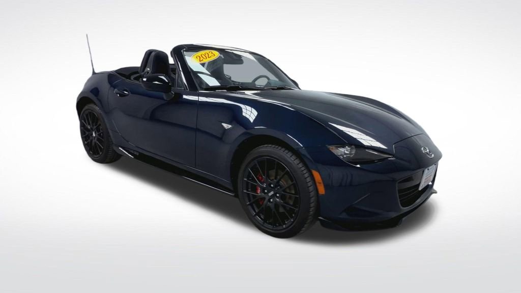 Used 2023 MAZDA MX-5 Miata Club w/ Brembo/BBS Recaro Package image 2