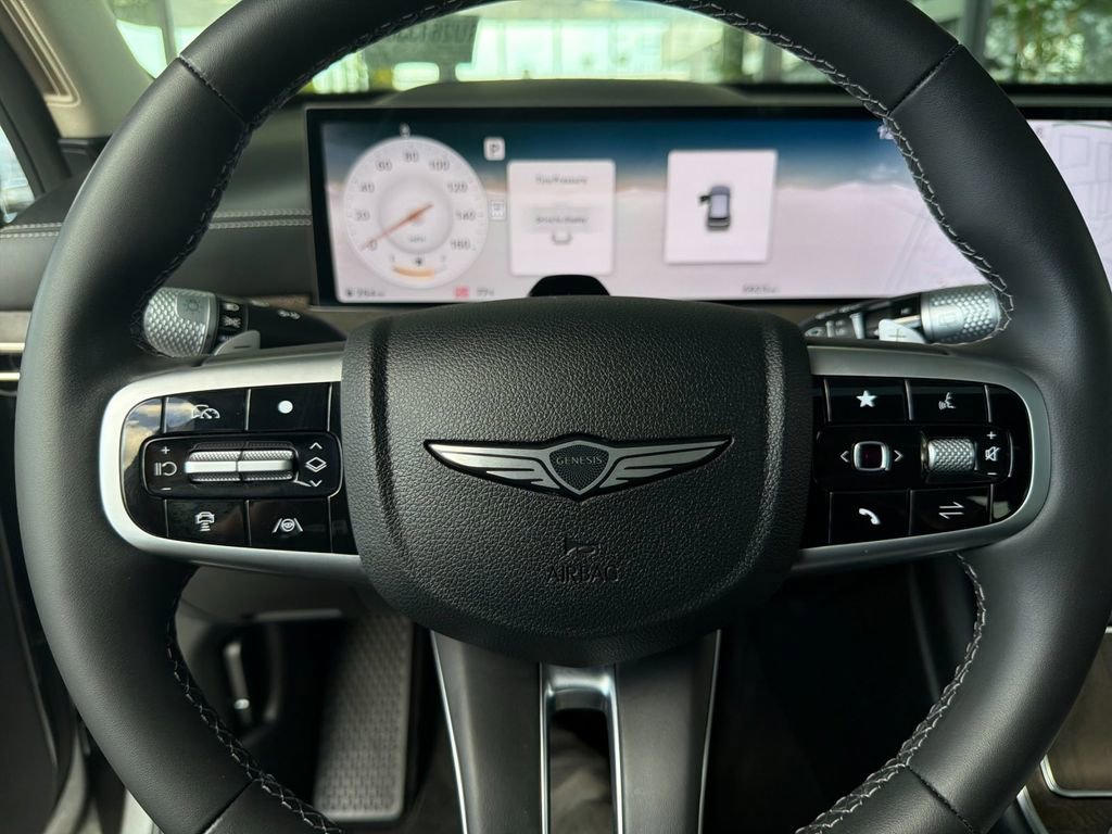 Used 2025 Genesis GV80 2.5T Select image 25