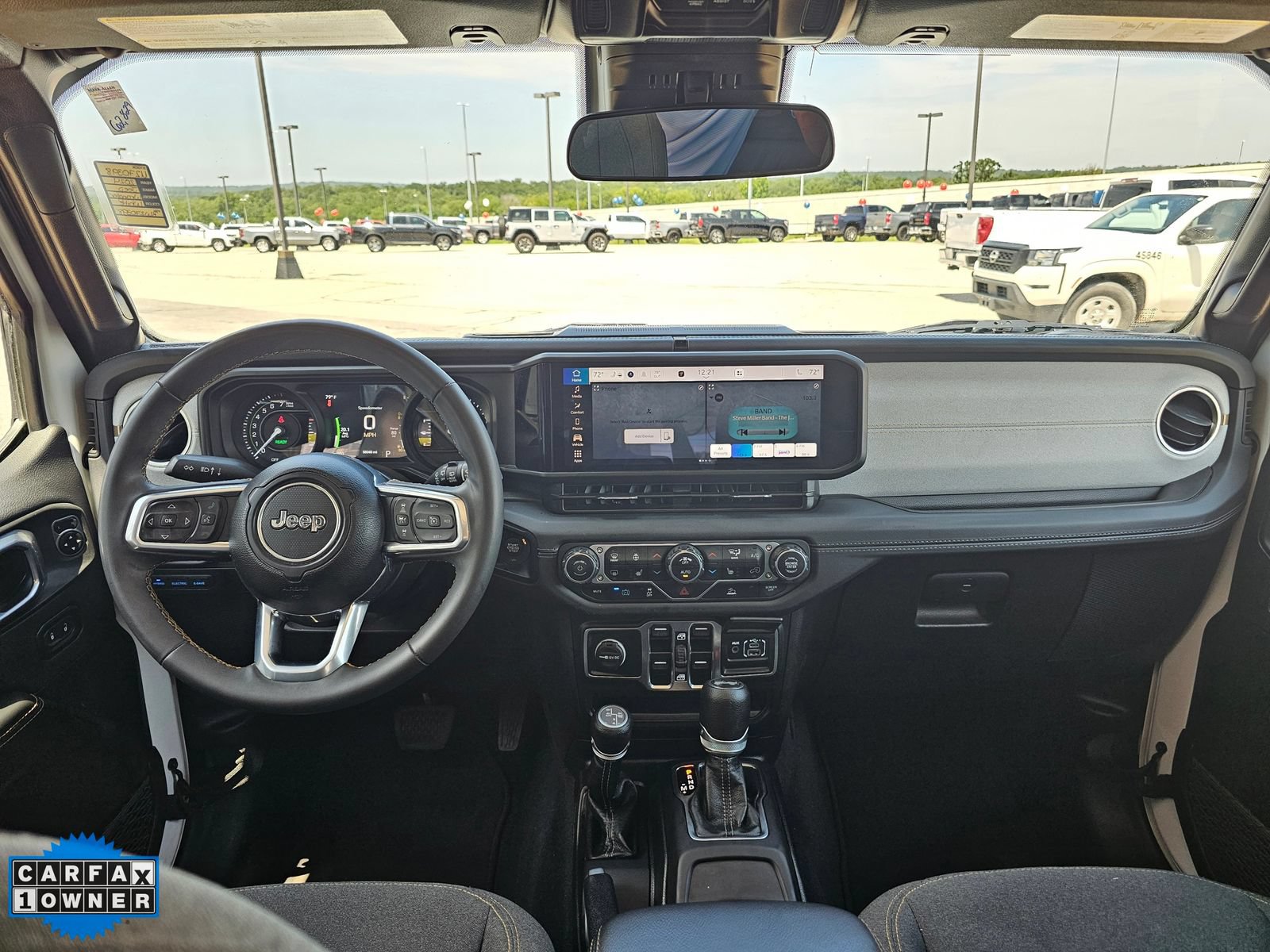 Used 2024 Jeep Wrangler Unlimited Sahara AWD/4WD image 28