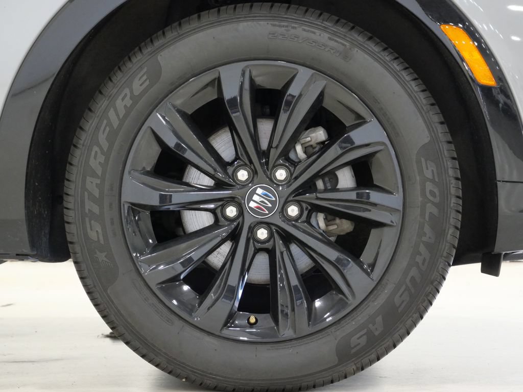Used 2025 Buick Envista Sport Touring FWD image 9
