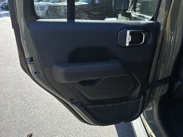 New 2025 Jeep Wrangler Unlimited Rubicon 392 image 20