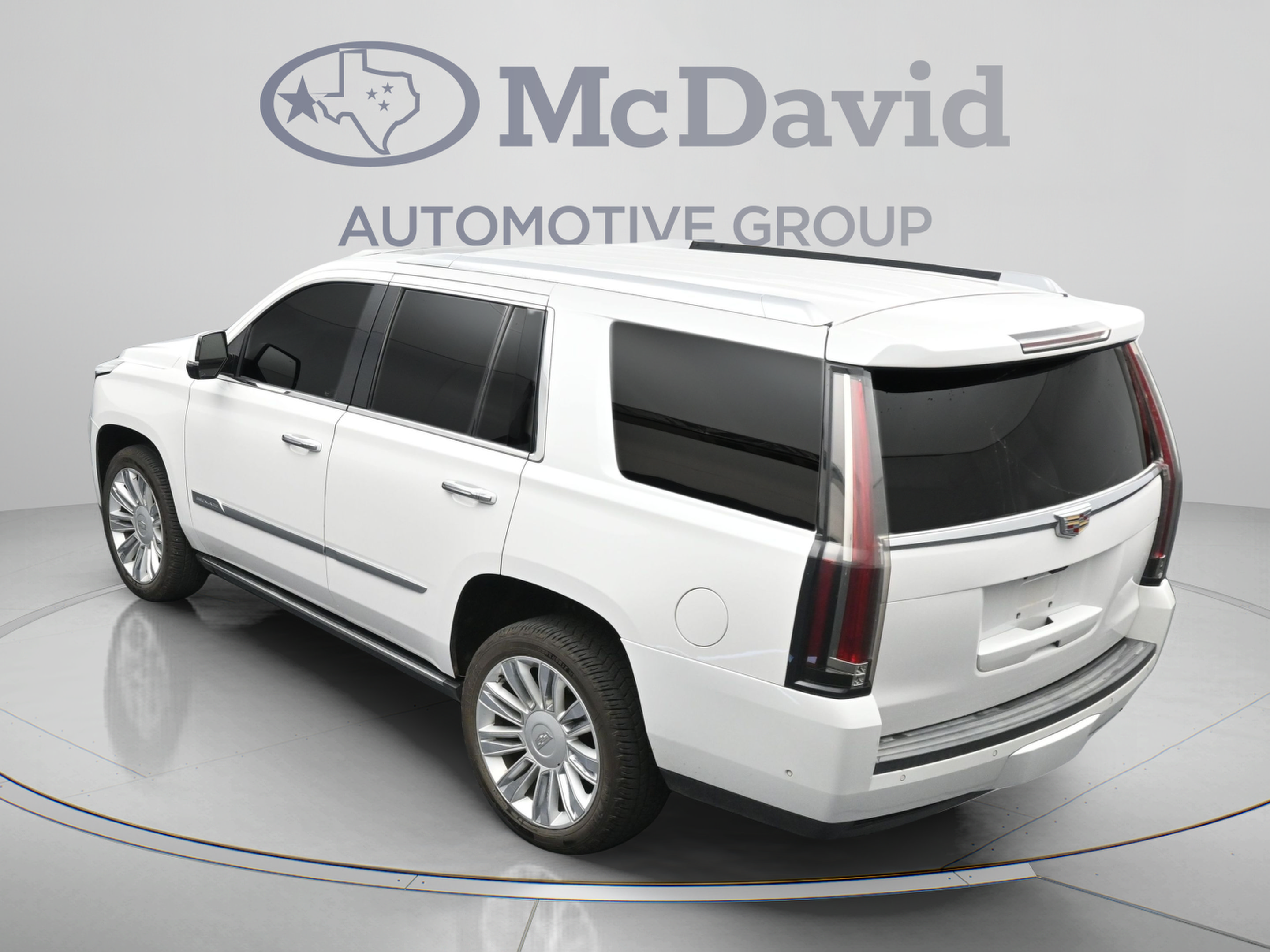 Used 2019 Cadillac Escalade Platinum AWD/4WD image 38