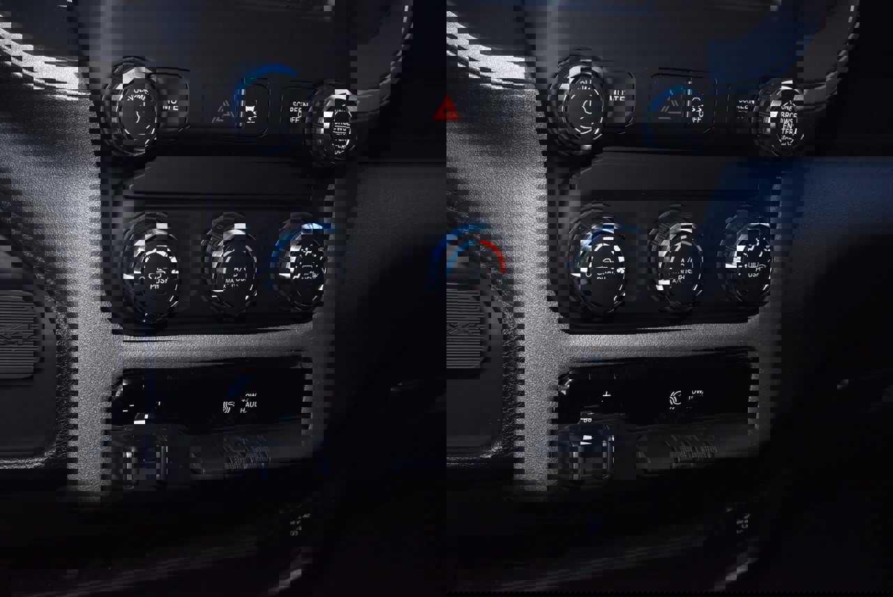 Used 2024 RAM 3500 Tradesman w/ Chrome Appearance Group image 28