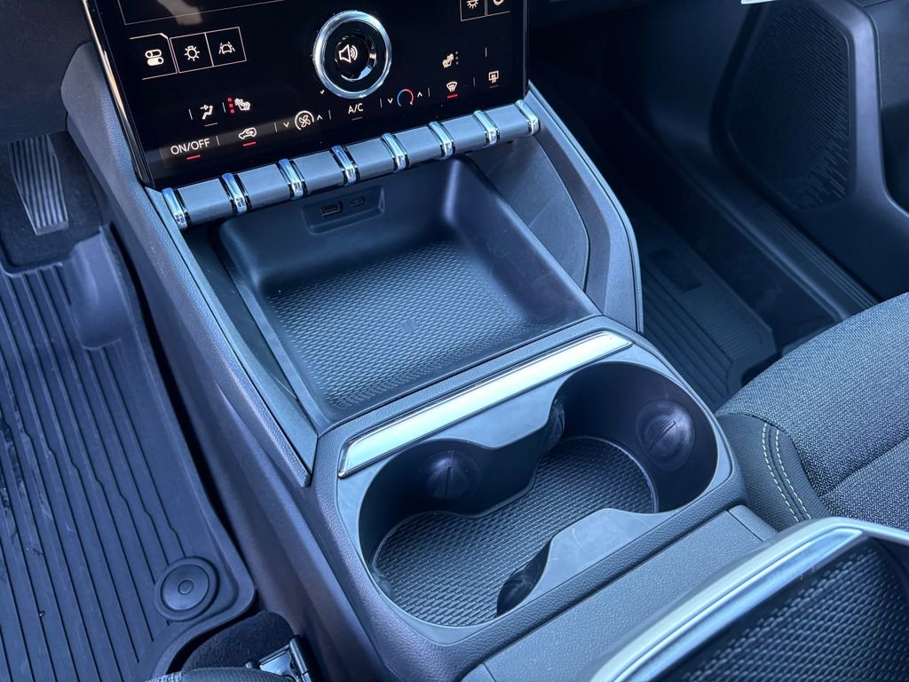 New 2026 GMC Terrain Elevation w/ LPO, Floor Liner Package image 18