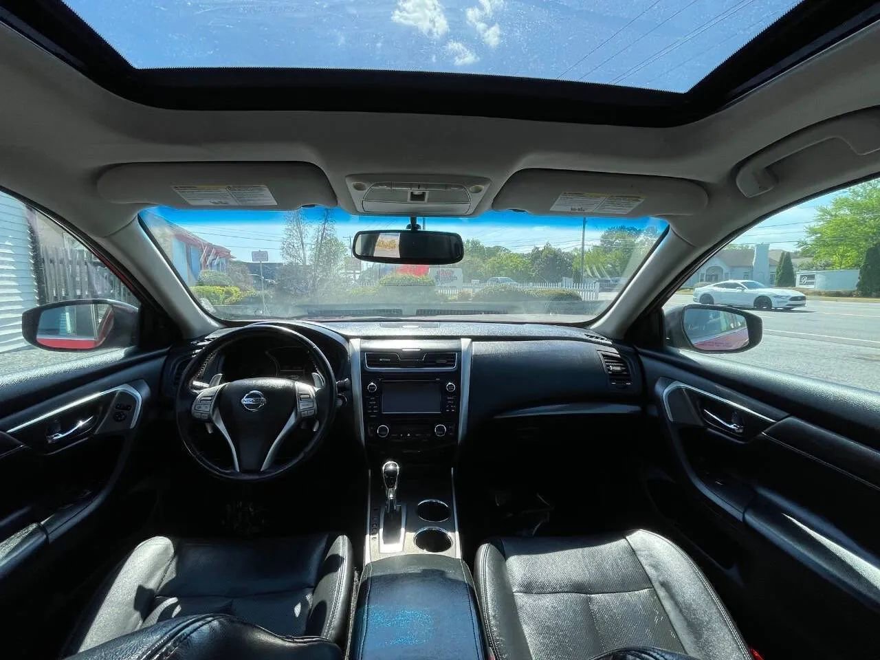 Used 2015 Nissan Altima 3.5 SL FWD image 26
