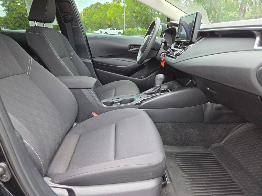 Used 2023 Toyota Corolla LE FWD image 15