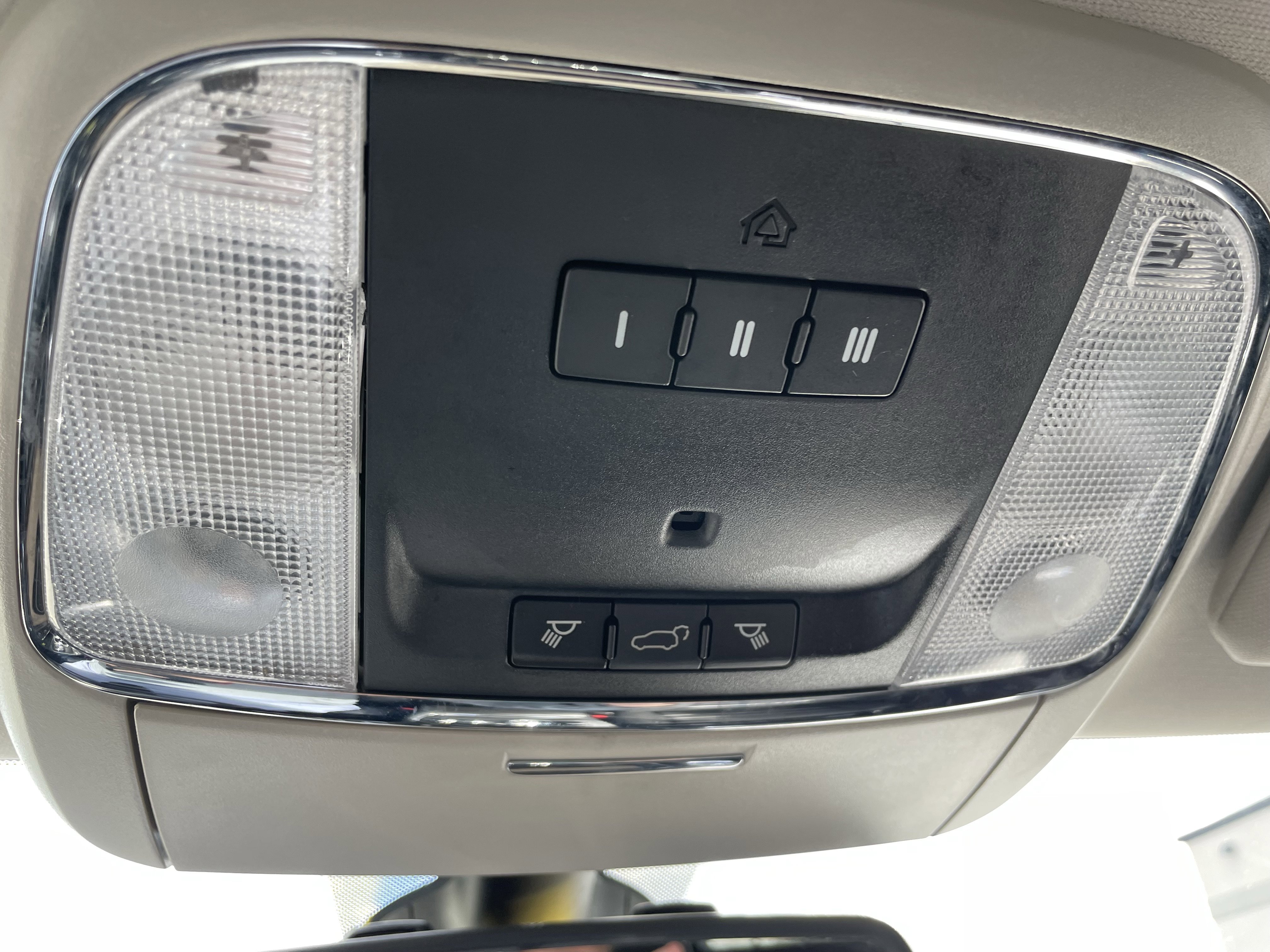 Used 2016 Dodge Durango Limited w/ Nav & Power Liftgate Group image 26