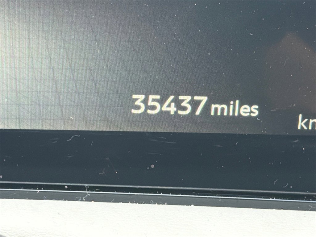 Used 2023 Nissan Ariya FWD image 27