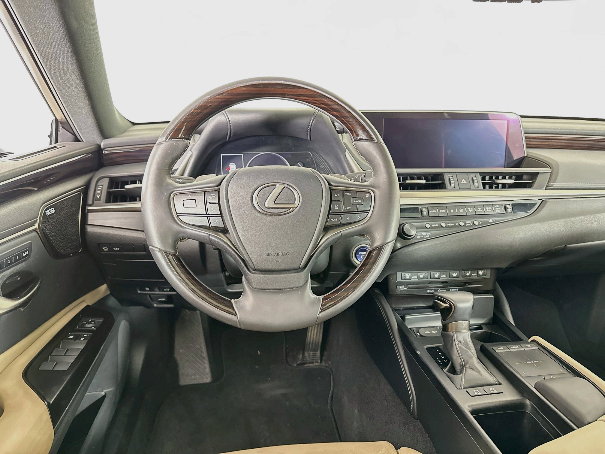 Used 2019 Lexus ES 300h Ultra Luxury FWD image 18