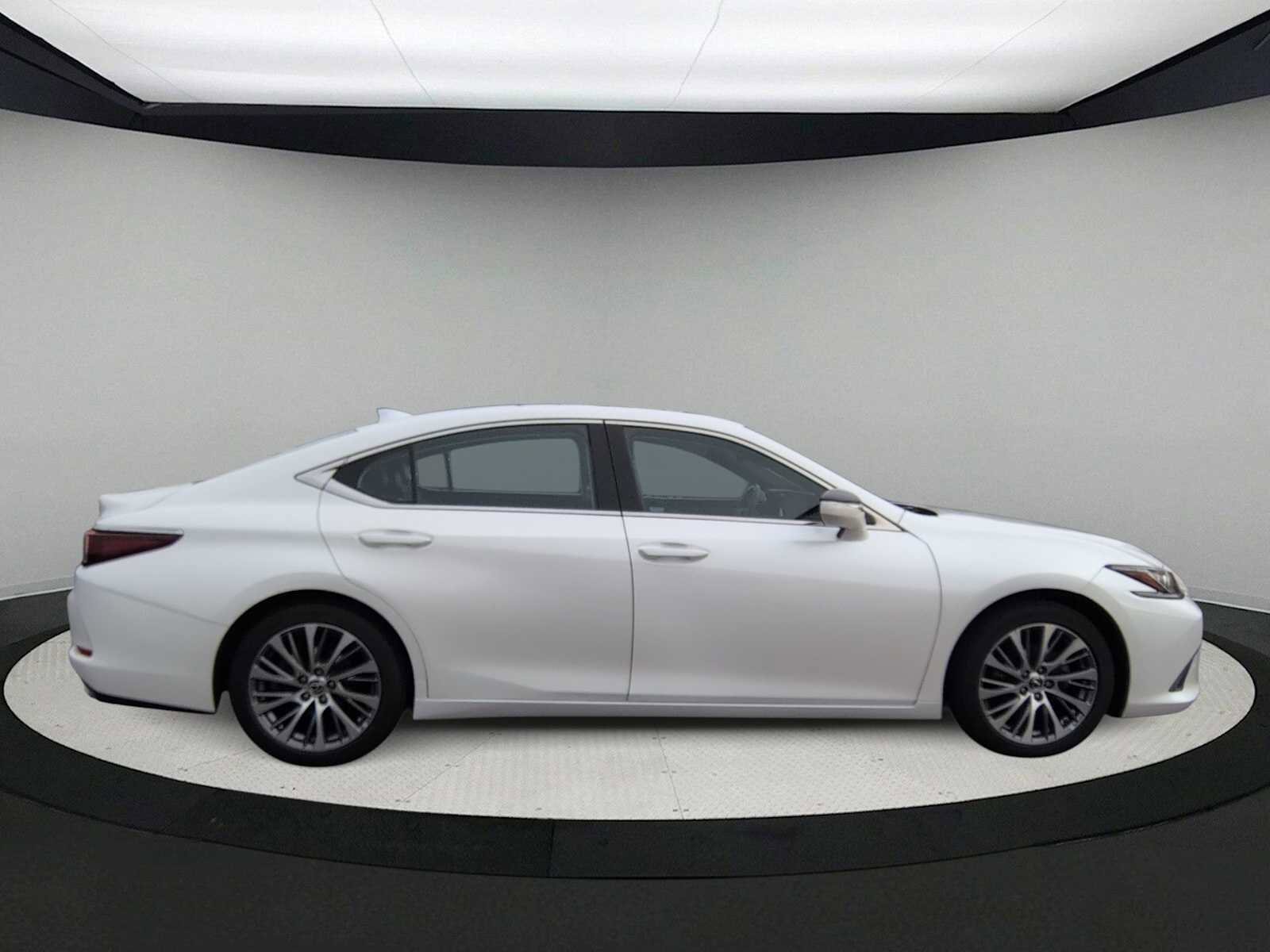 Used 2019 Lexus ES 350 w/ Premium Package image 9