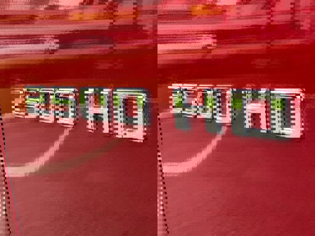 Used 2022 Chevrolet Silverado 2500 High Country w/ Safety Package II image 17