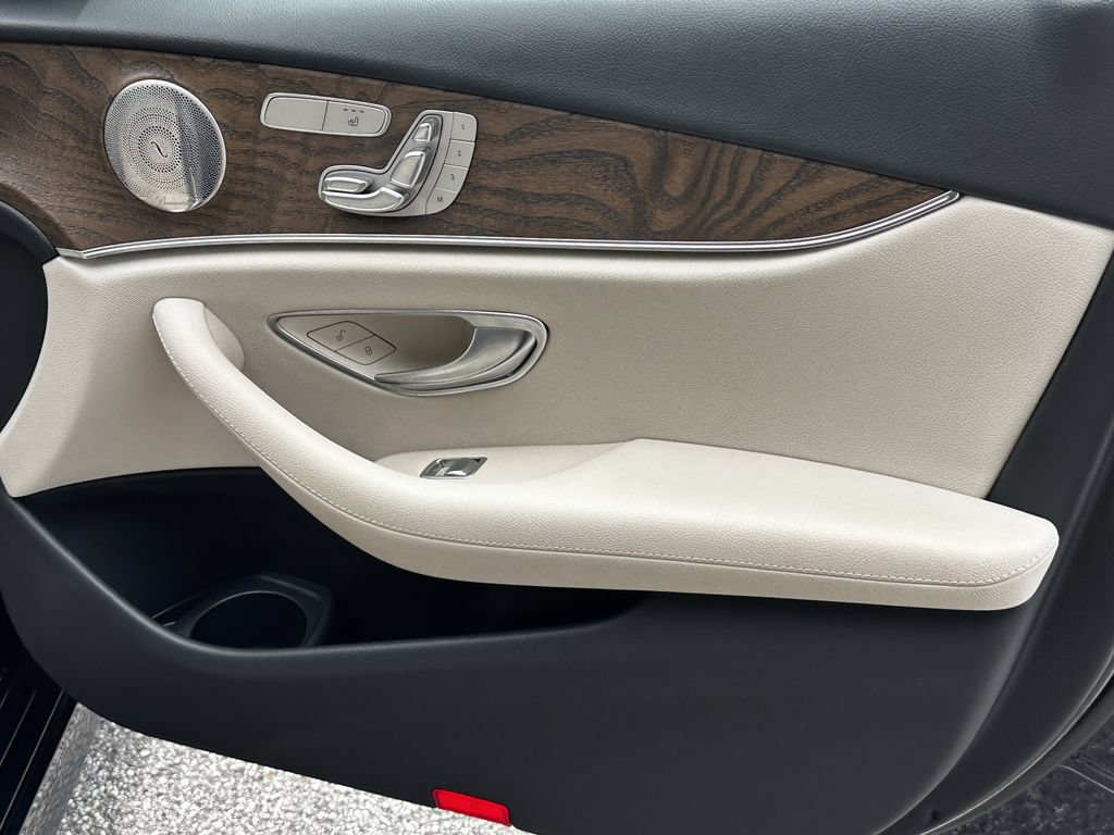 Certified 2022 Mercedes-Benz E 350 4MATIC Sedan image 36