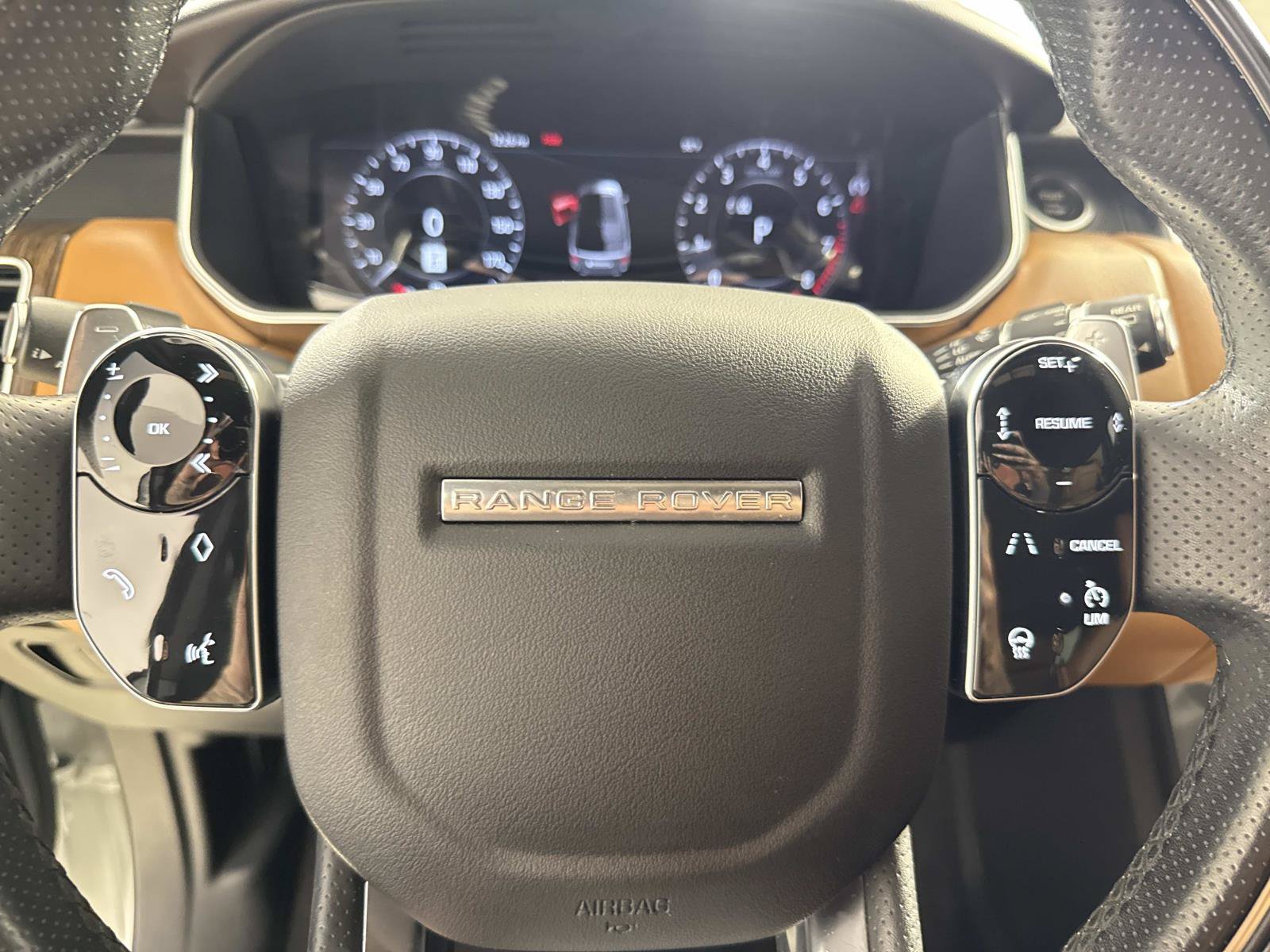 Used 2019 Land Rover Range Rover Sport Supercharged AWD/4WD image 26