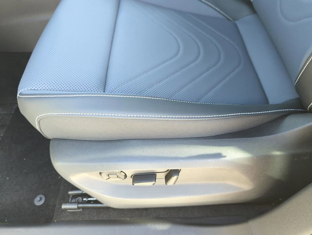 New 2026 Volkswagen Tiguan SE R-Line image 31