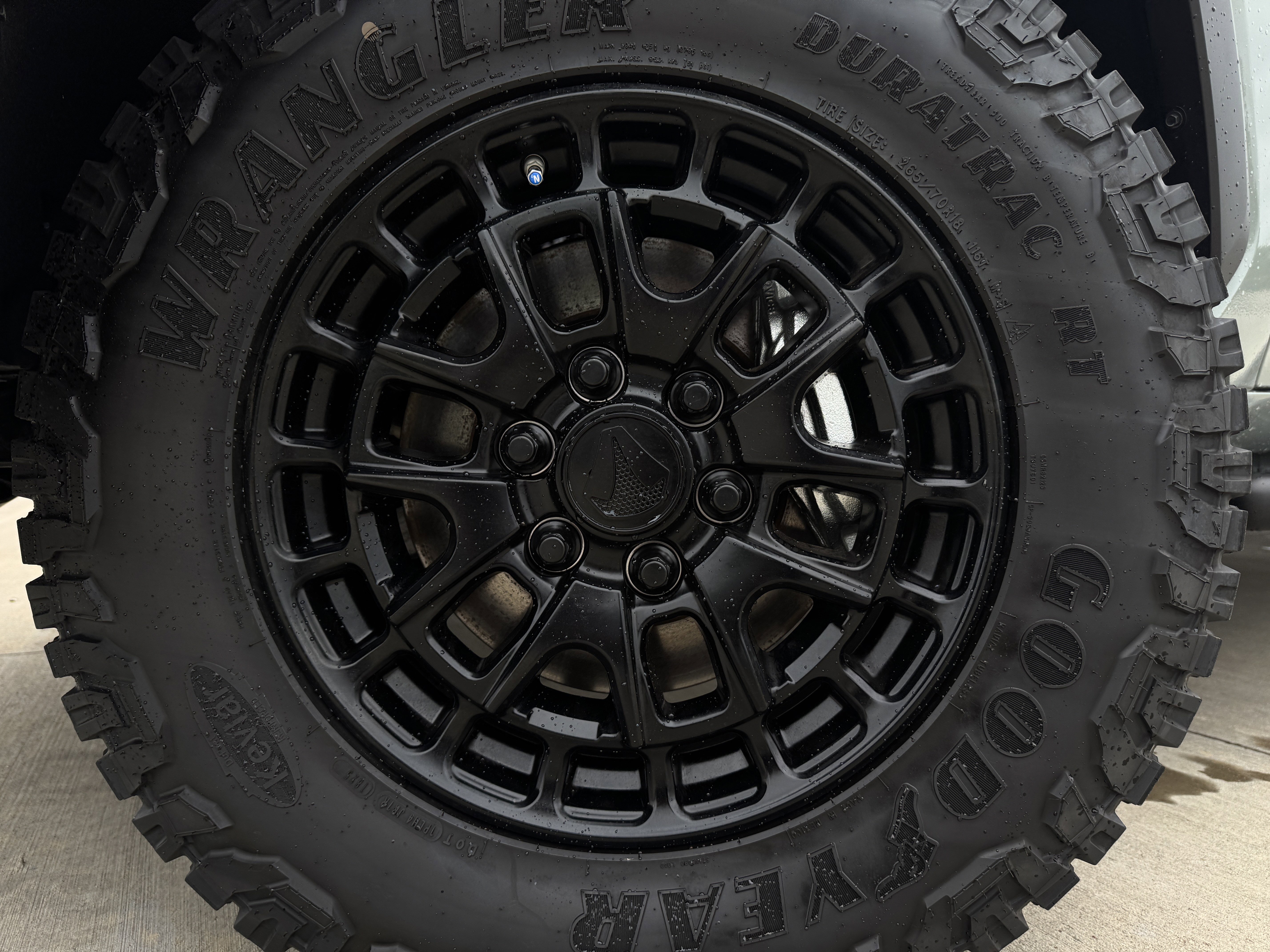 New 2026 Toyota Tundra SR5 AWD/4WD image 9